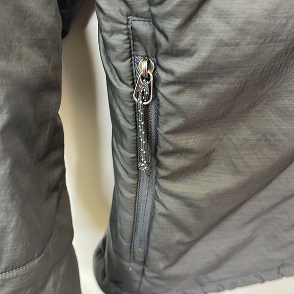 Mountain Hardwear Womens PrimaLoft Nylon Puffer Jacket Zip Front Packable Size M - Picture 9 of 14